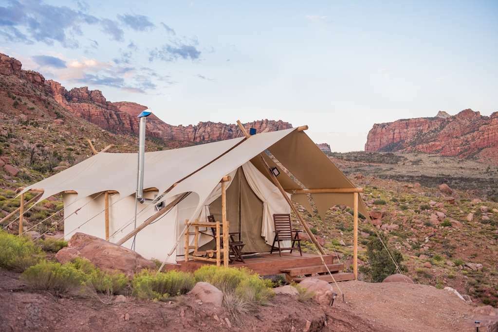 Under Canvas Zion Virgin Værelse billede